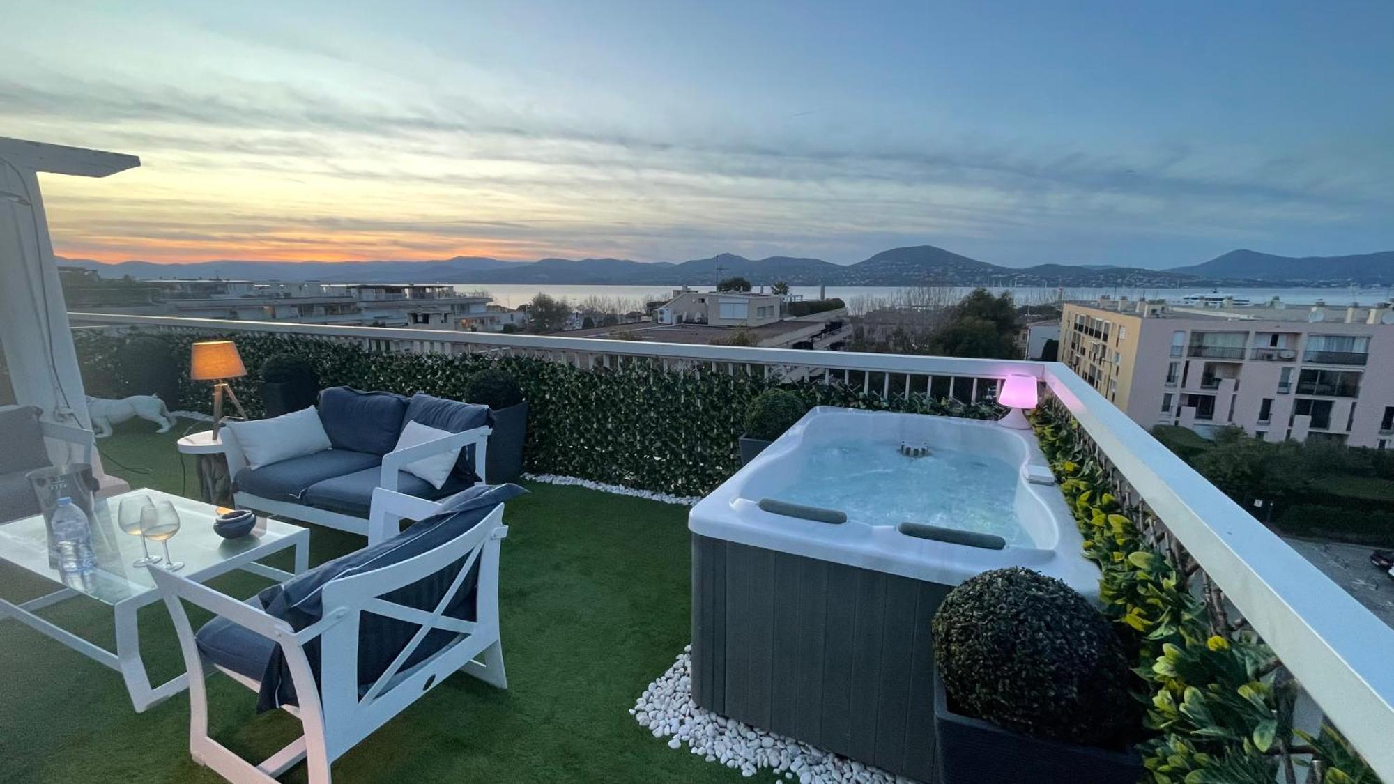 Apartament Saint Tropez Sea View Penthouse Zewnętrze zdjęcie